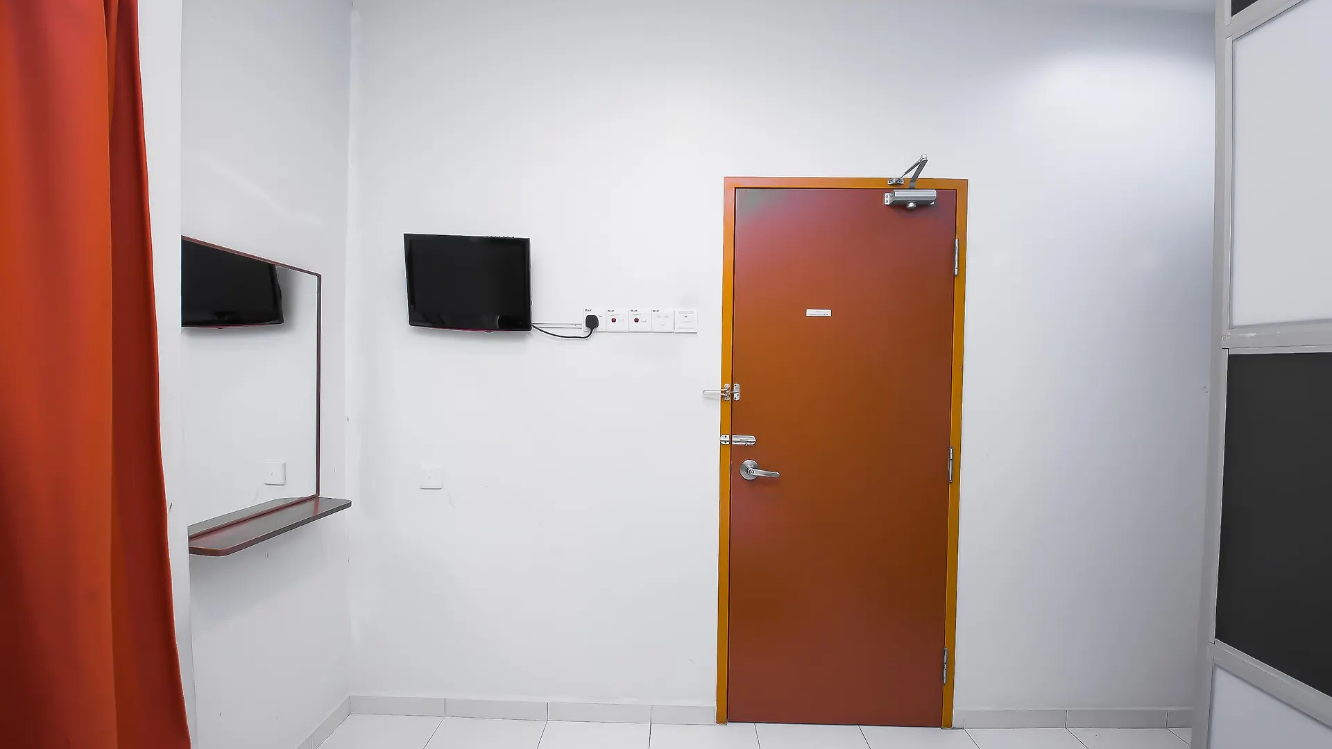 Oyo 582 Hotel Walk Inn Kampong Pasir Puteh