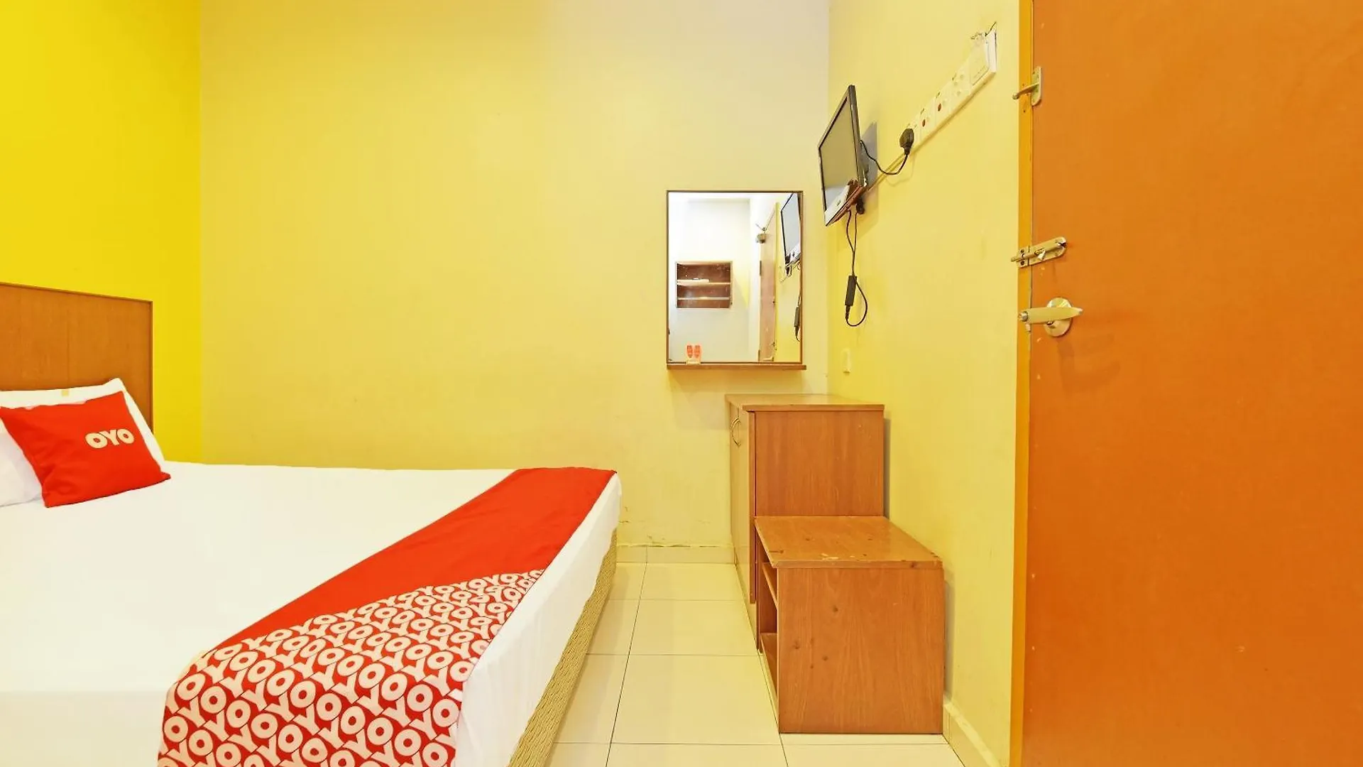 Oyo 582 Hotel Walk Inn Kampong Pasir Puteh  Malaysia
