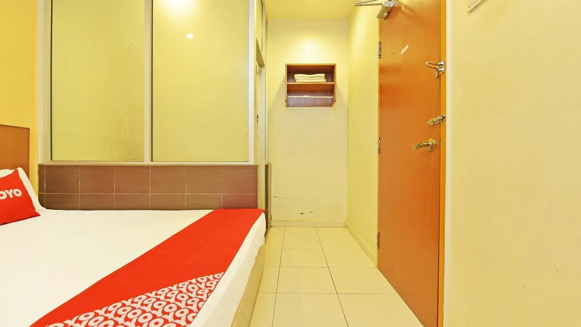 Oyo 582 Hotel Walk Inn Kampong Pasir Puteh