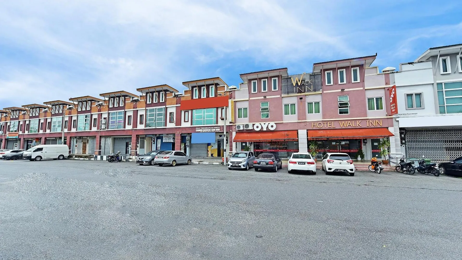 Oyo 582 Hotel Walk Inn Kampong Pasir Puteh